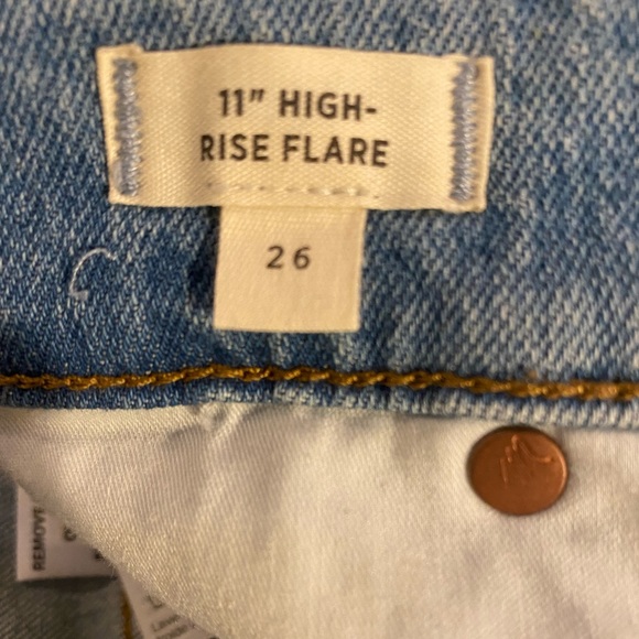 Madewell 11” high rise flare jeans size 26 - Picture 2 of 3